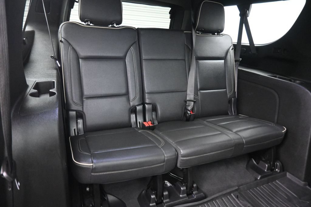 Used 2022 GMC Yukon XL SLT w/ SLT Premium Package AWD/4WD image 56