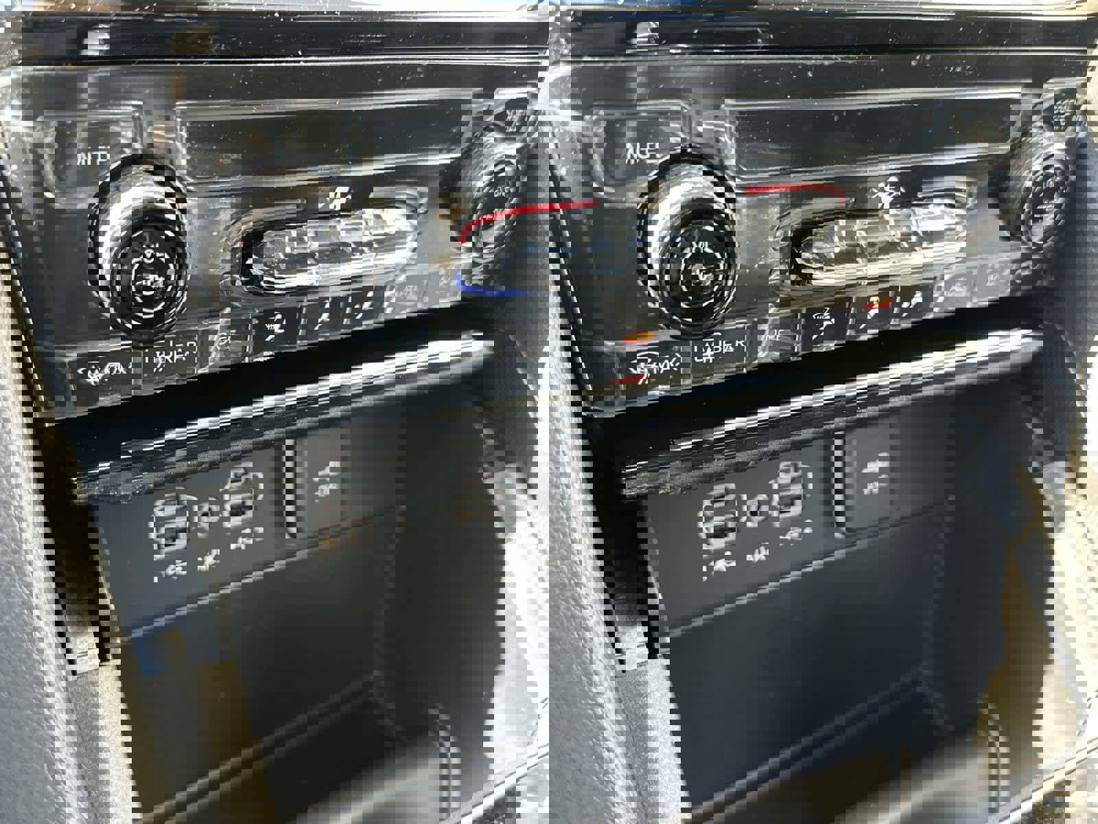 New 2025 Jeep Grand Cherokee Laredo X w/ Trailer Tow Package image 26