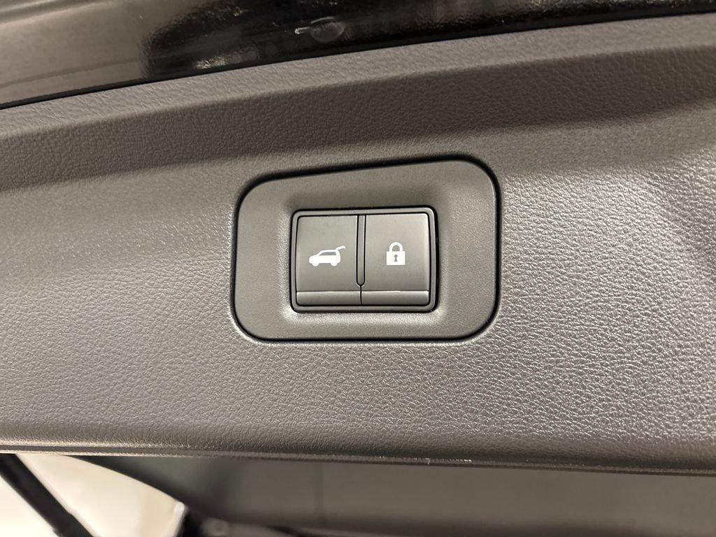 Used 2025 Nissan Armada Platinum Reserve AWD/4WD image 18