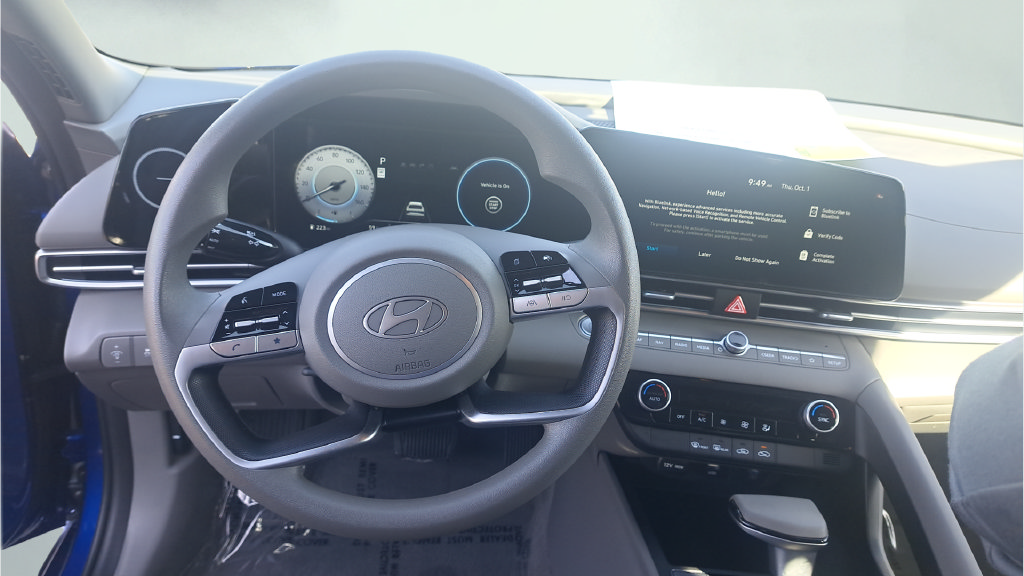 Used 2024 Hyundai Elantra SEL FWD image 30