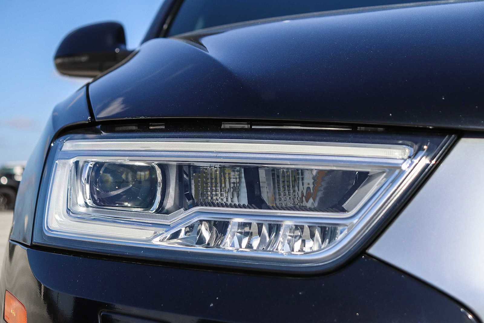 Used 2018 Audi Q3 2.0T Premium Plus w/ Premium Plus Package image 9