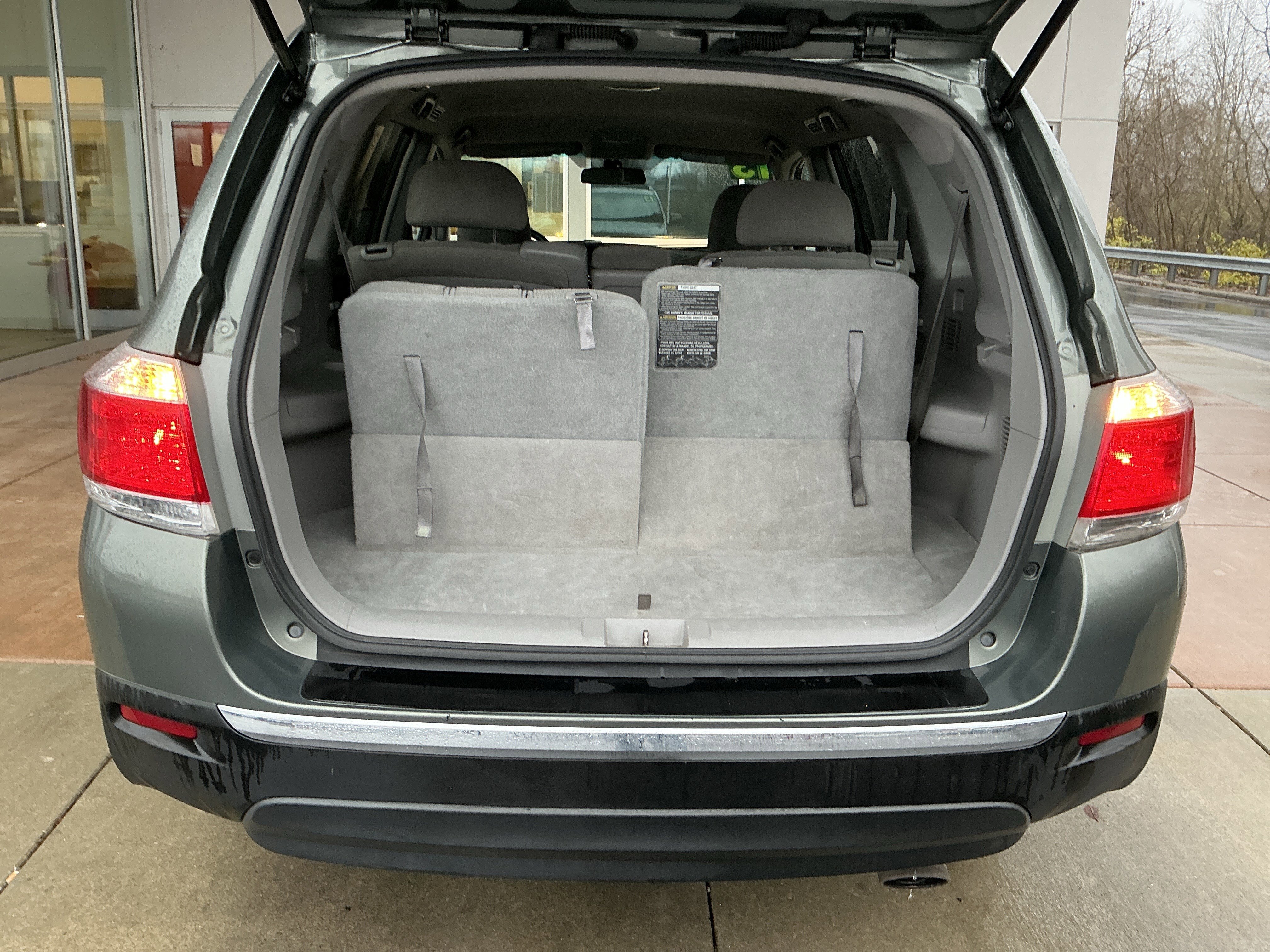 Used 2013 Toyota Highlander Plus image 24