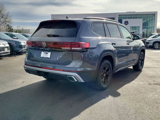 New 2026 Volkswagen Atlas Peak Edition image 8