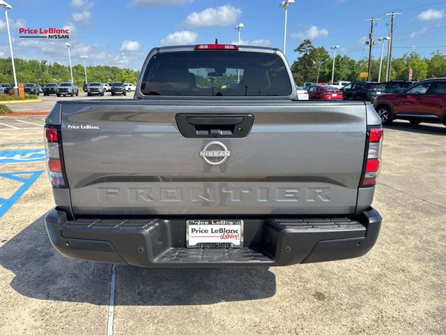 Used 2024 Nissan Frontier S w/ Technology Package image 12