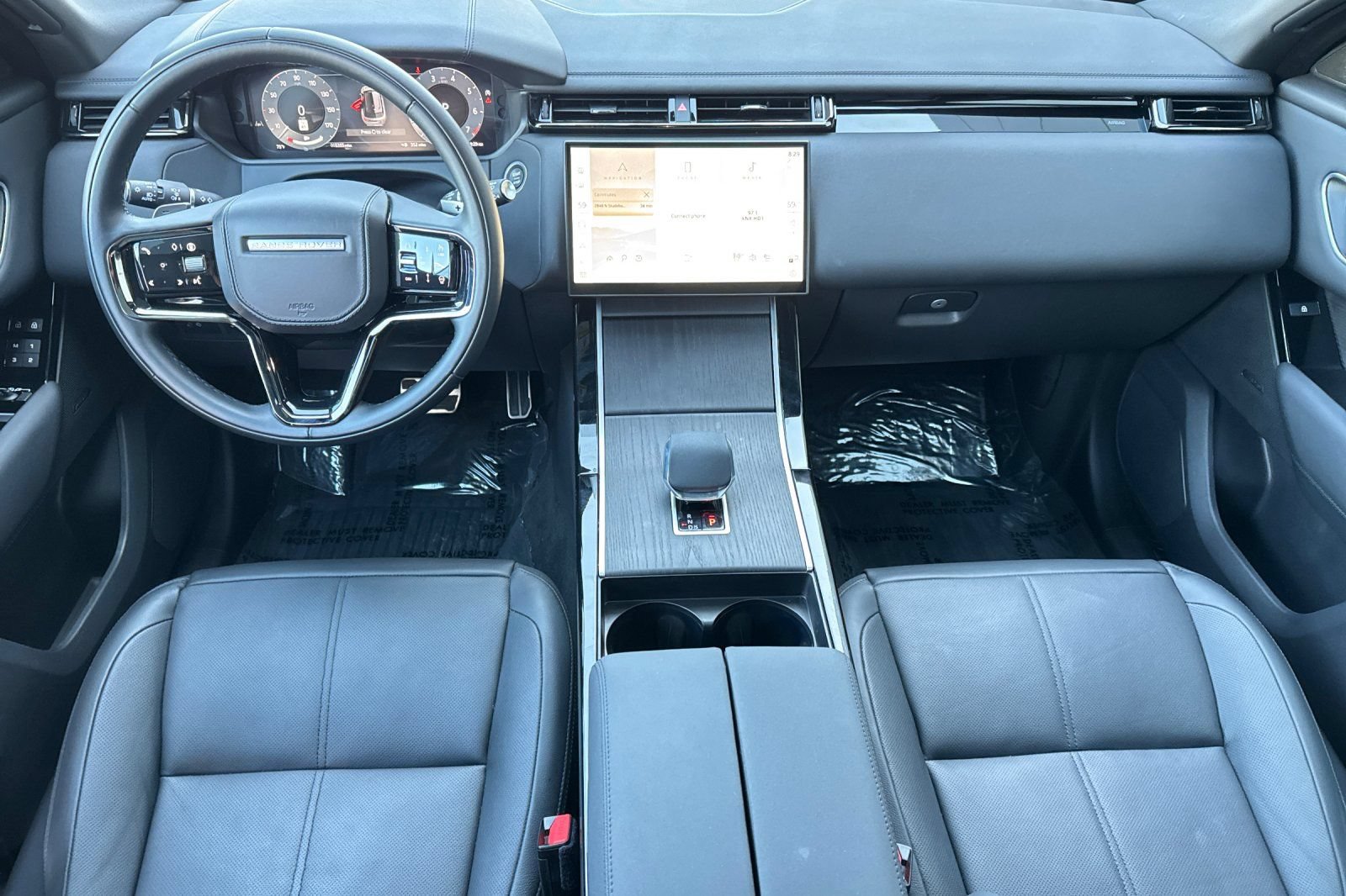 Certified 2026 Land Rover Range Rover Velar Dynamic SE AWD/4WD image 14