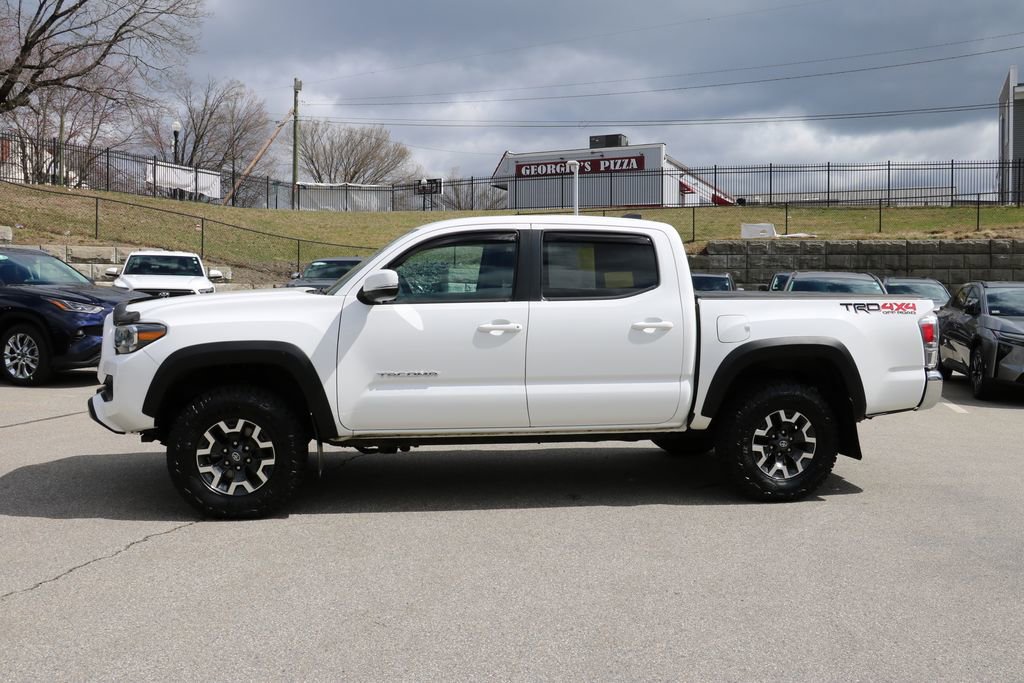 Used 2023 Toyota Tacoma TRD Off-Road AWD/4WD image 3