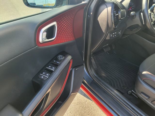 Used 2020 Kia Soul GT-Line Turbo FWD image 11