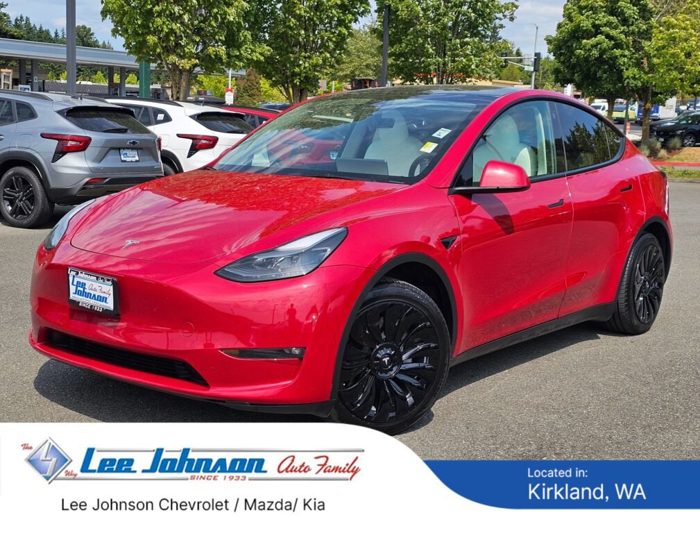 Used 2023 Tesla Model Y Long Range AWD/4WD image 1