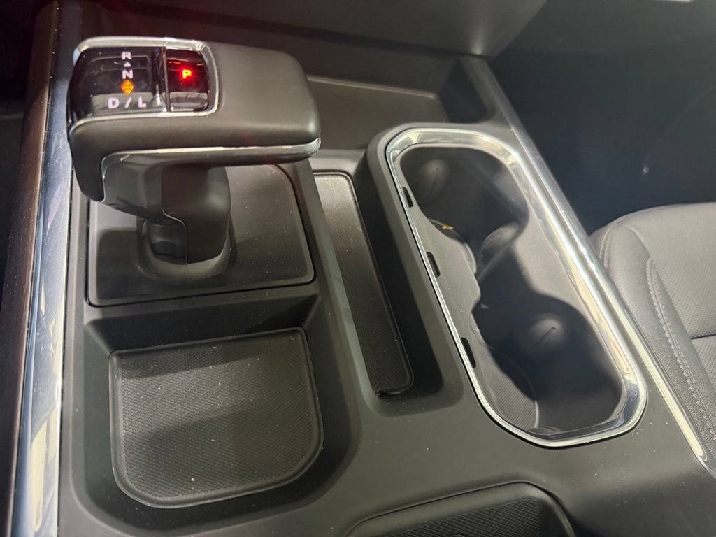 Used 2024 GMC Sierra 1500 SLT w/ SLT Premium Plus Package AWD/4WD image 19