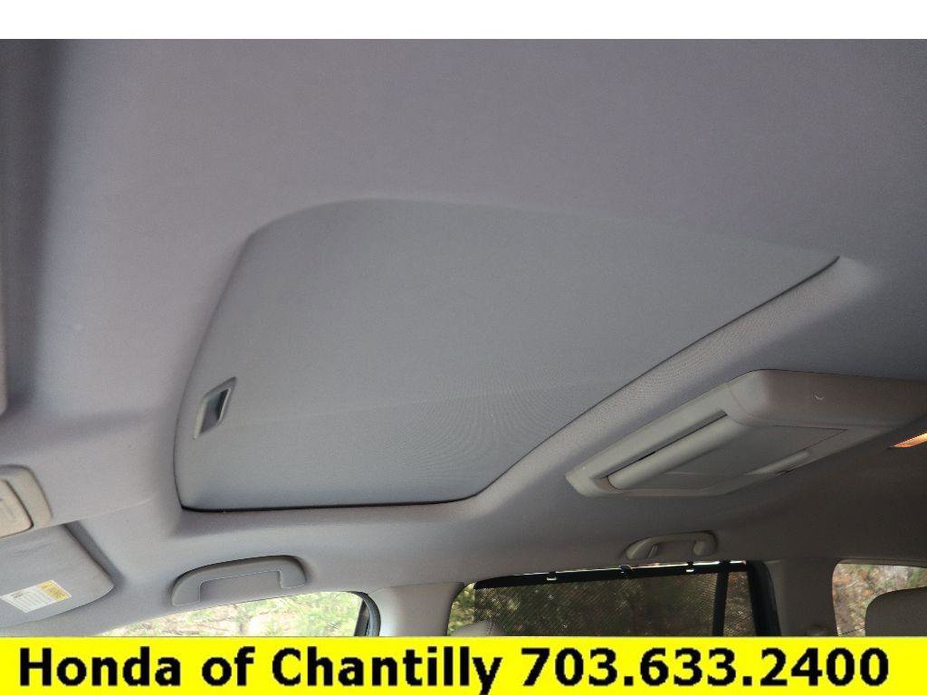 Used 2017 Honda Pilot Touring image 22