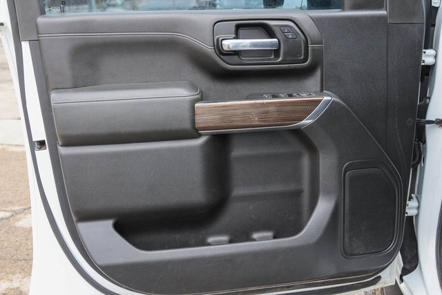 Used 2020 Chevrolet Silverado 2500 LT w/ Convenience Package image 8