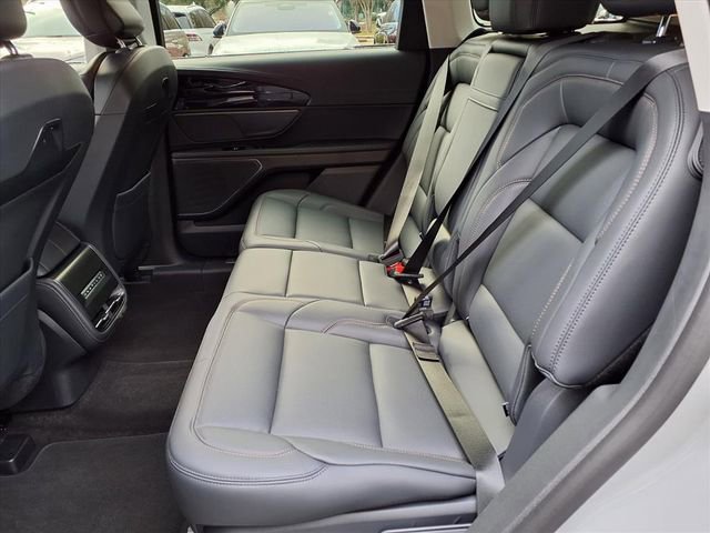 New 2026 Lincoln Nautilus Premier image 9