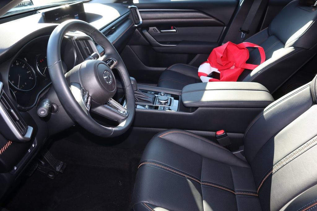 Used 2025 MAZDA CX-50 AWD 2.5 Hybrid w/ Premium Pkg image 16