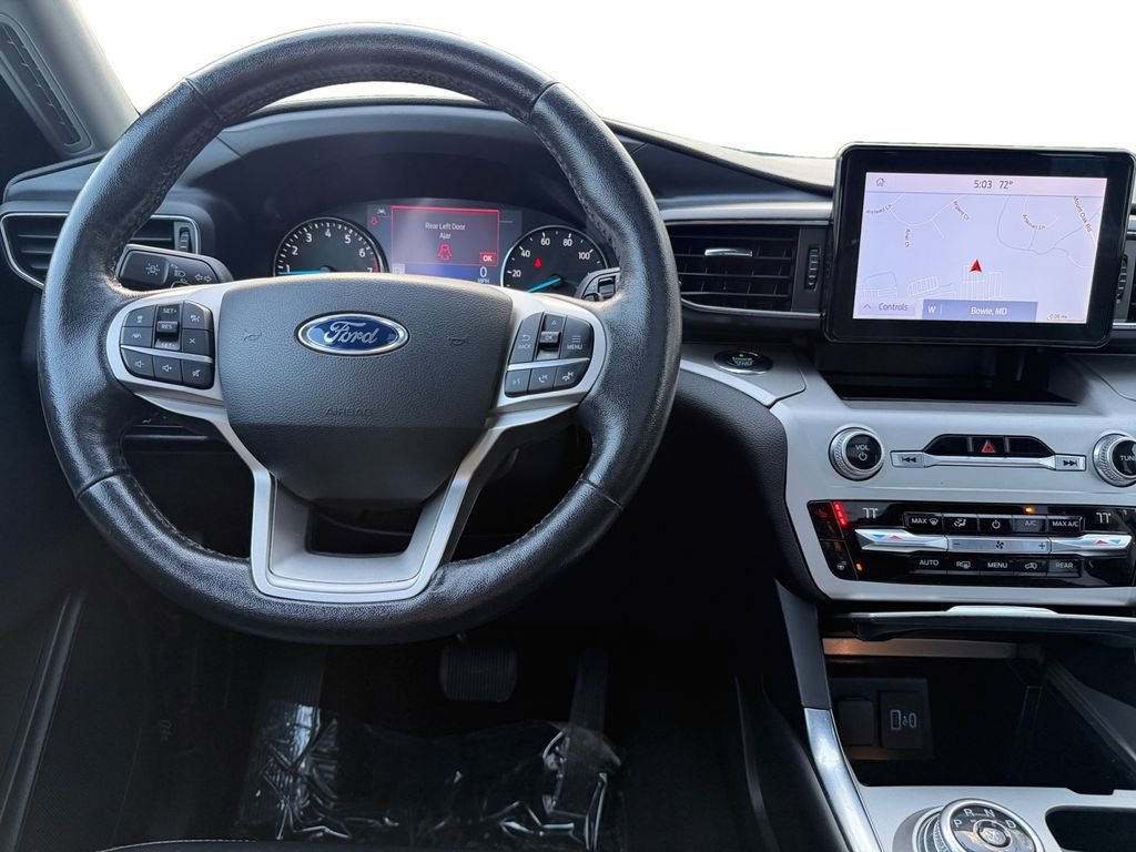 Used 2021 Ford Explorer XLT w/ Equipment Group 202A image 10