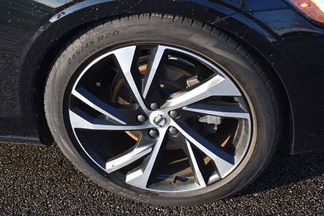 Used 2022 Volvo S60 B5 Momentum w/ Premium Package image 11