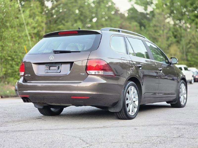 Used 2014 Volkswagen Jetta TDI image 6