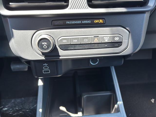New 2026 Ford Maverick XL AWD/4WD image 23