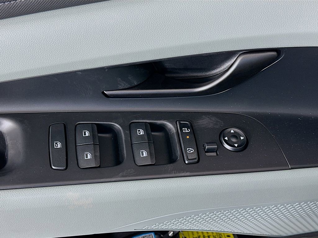 New 2026 Hyundai Elantra Limited image 19