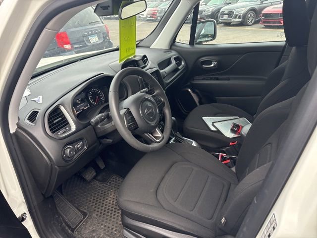 Used 2022 Jeep Renegade Latitude image 15