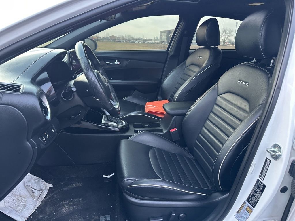 Used 2022 Kia Forte GT-Line w/ GT-Line Premium Package image 15