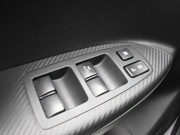 Used 2024 Mitsubishi Eclipse Cross SE image 21