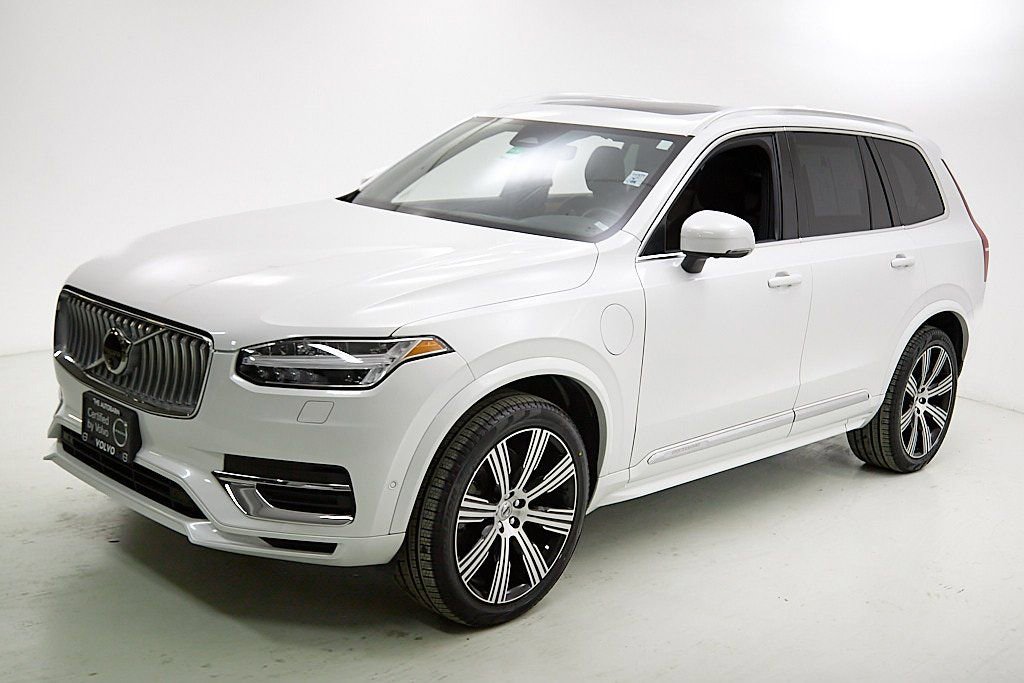 Certified 2024 Volvo XC90 T8 Plus w/ Protection Package Premier image 6