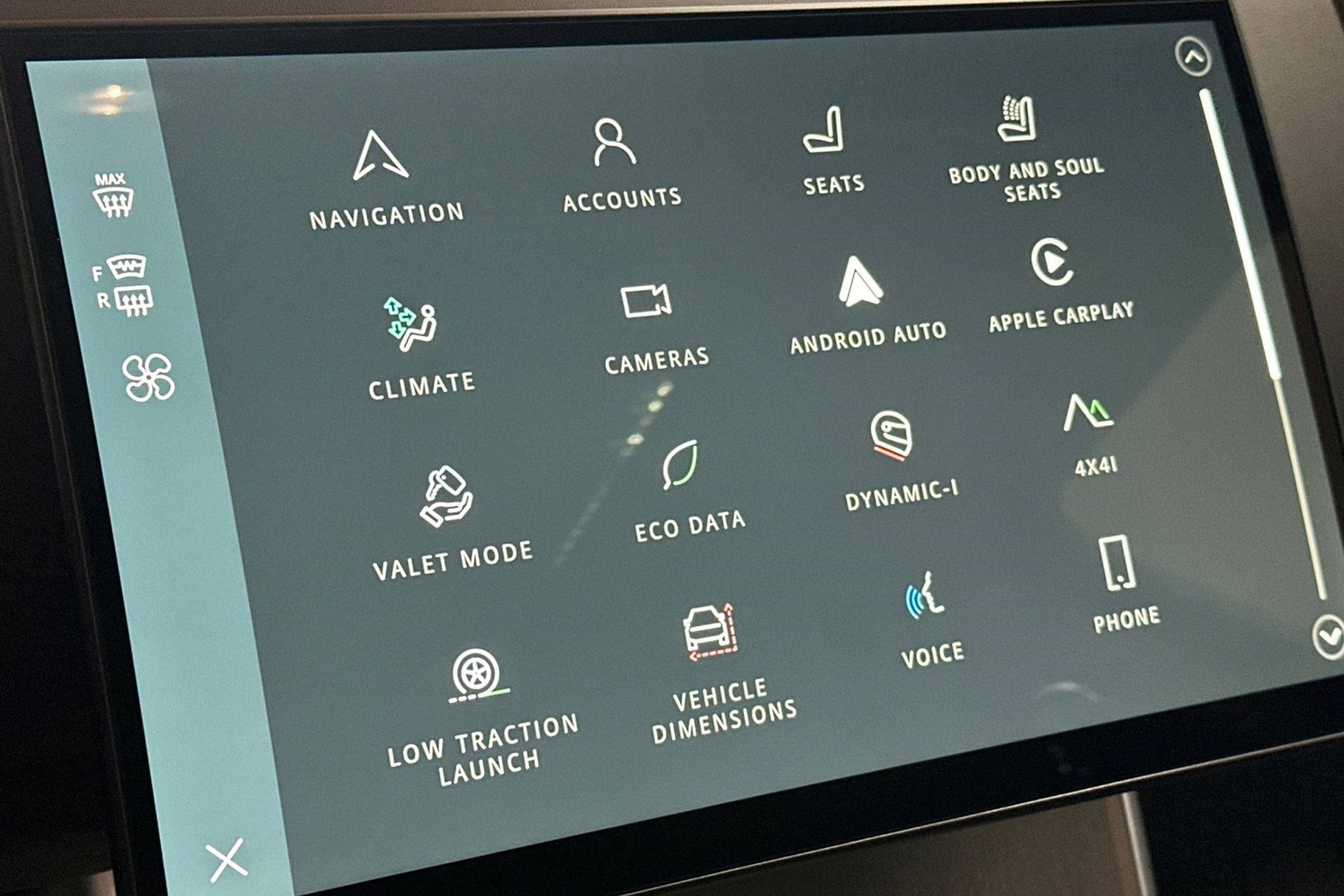 New 2026 Land Rover Range Rover SV image 18