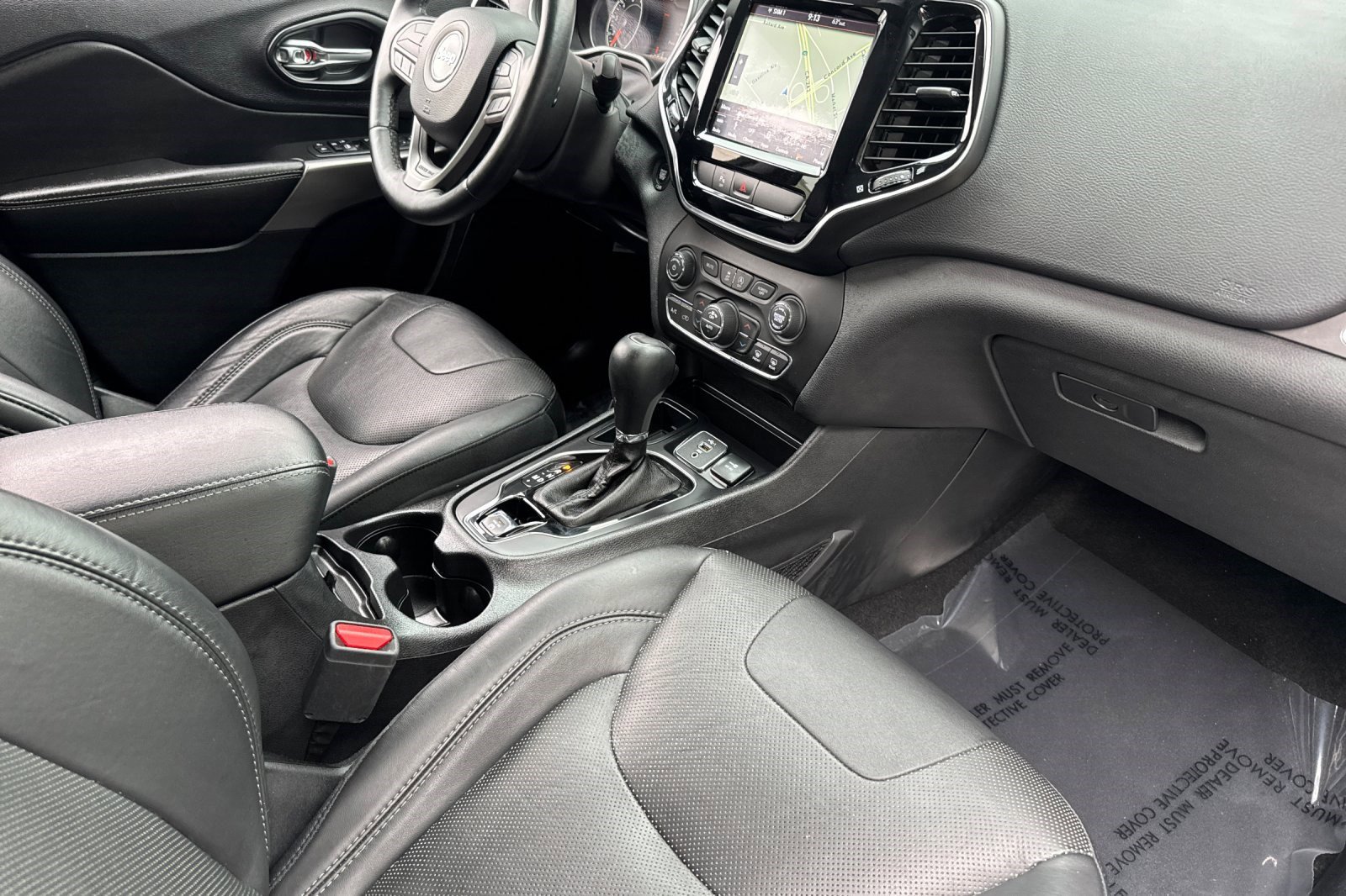 Used 2019 Jeep Cherokee Limited FWD image 32