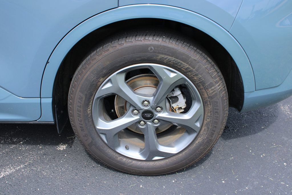 Used 2024 Ford Escape ST-Line w/ Tech Pack #1 AWD/4WD image 6