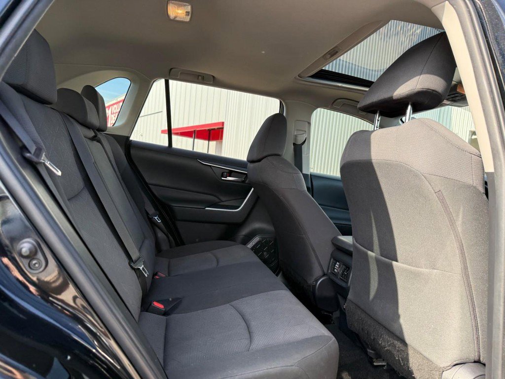 Used 2019 Toyota RAV4 XLE w/ Convenience Package image 13
