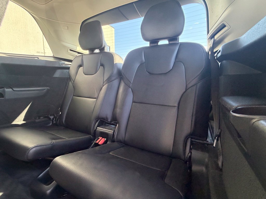 Used 2016 Volvo XC90 T6 Momentum w/ Protection Package Plus AWD/4WD image 12