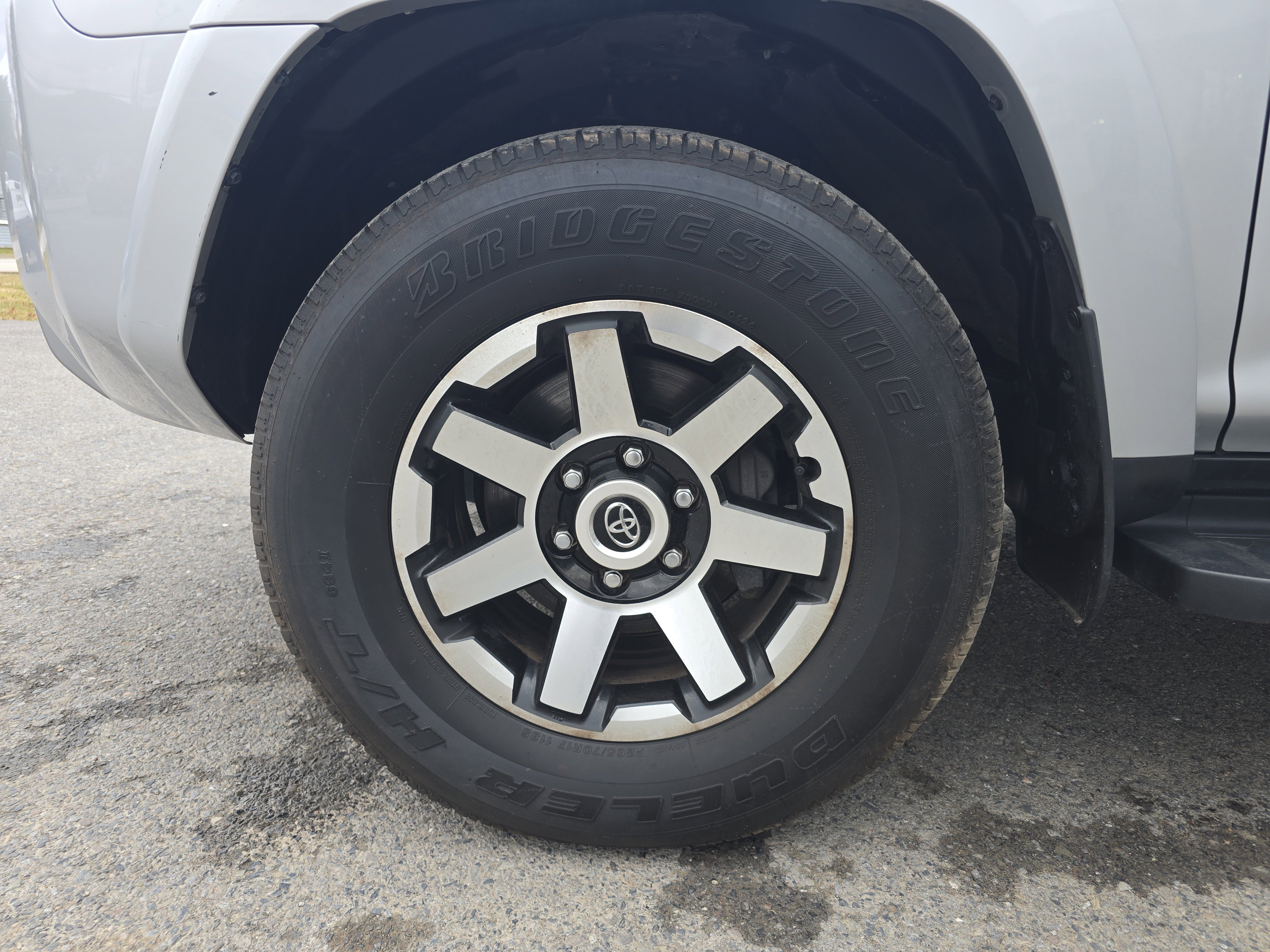 Used 2024 Toyota 4Runner TRD Off-Road image 11