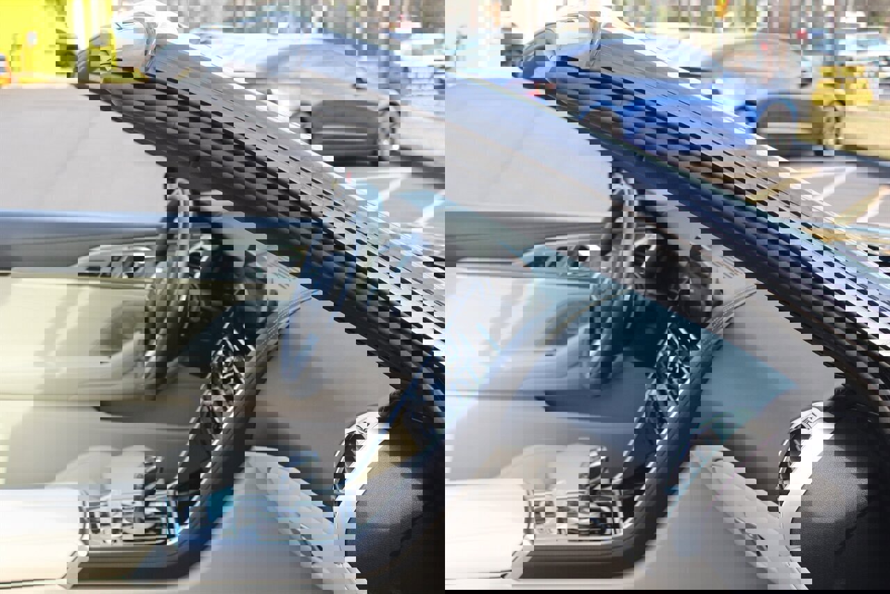 Used 2022 BMW 840i xDrive Convertible w/ Driving Assistance Package image 25