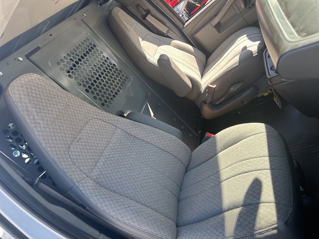 New 2025 Chevrolet Express 2500 Work Van w/ Driver Convenience Package image 16