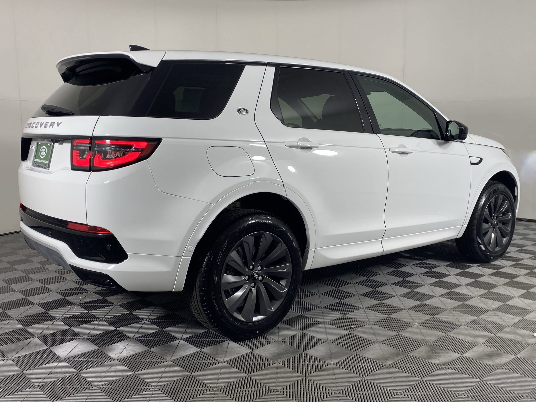 Certified 2025 Land Rover Discovery Sport S image 7