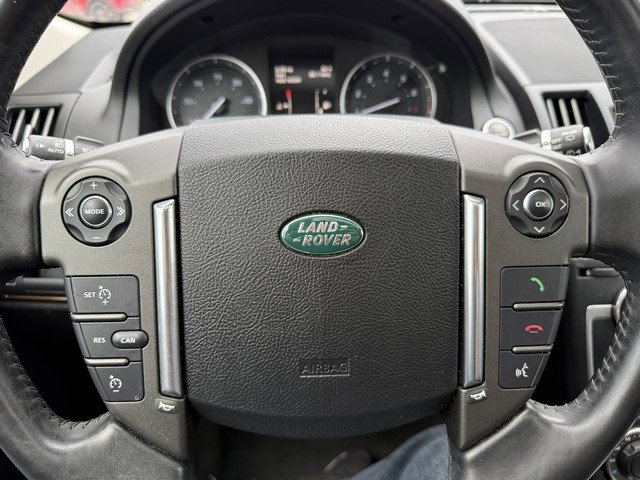 Used 2015 Land Rover LR2 image 23