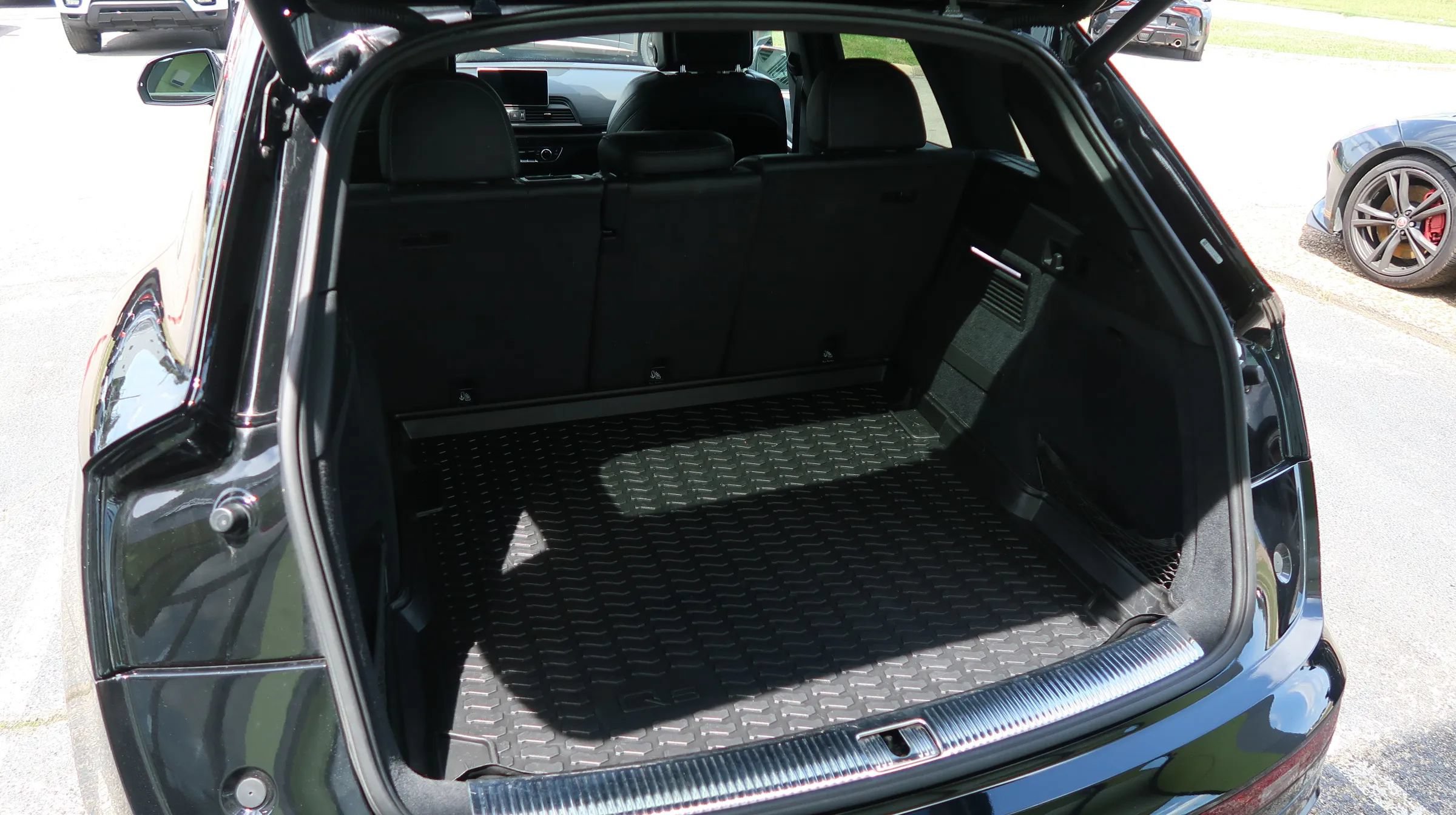 Used 2019 Audi SQ5 Prestige w/ Prestige Package AWD/4WD image 15