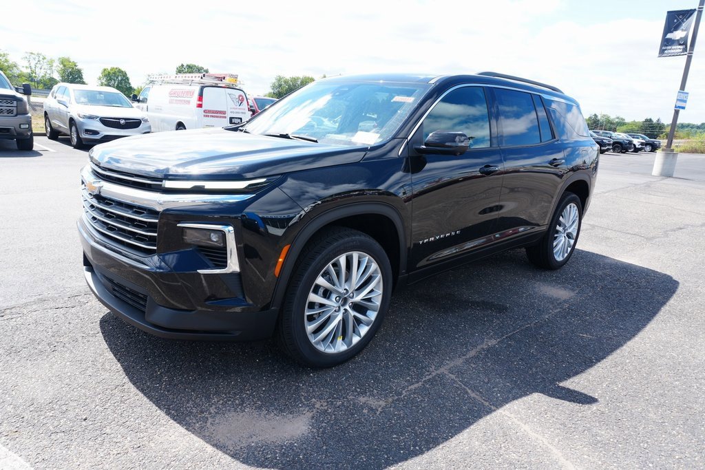New 2026 Chevrolet Traverse LT w/ Driver Confidence Package image 3
