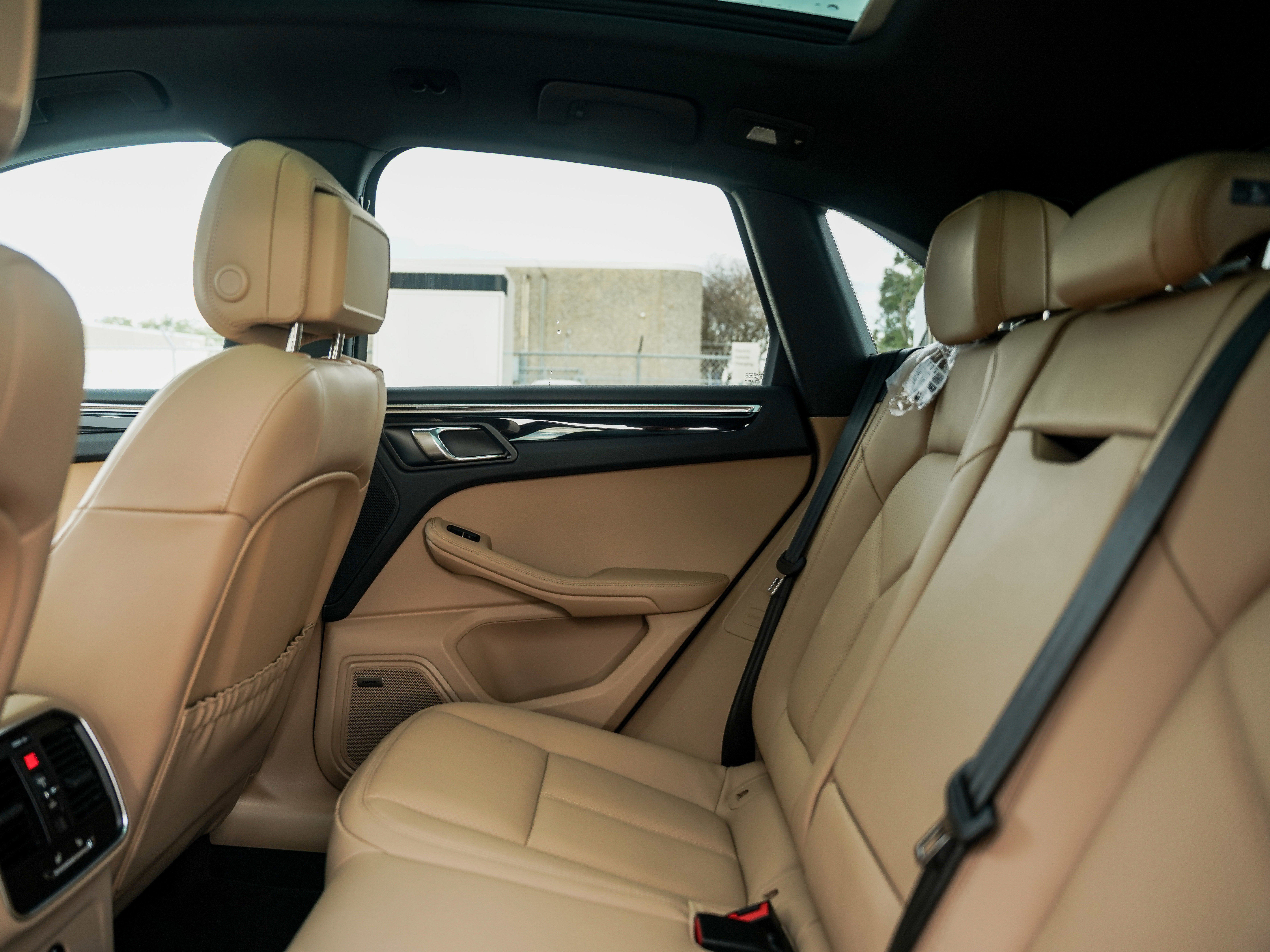 New 2026 Porsche Macan image 29