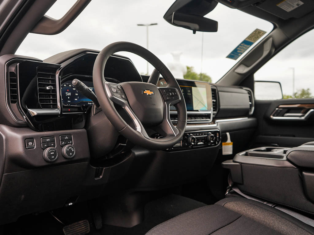 New 2025 Chevrolet Silverado 1500 LT AWD/4WD image 17
