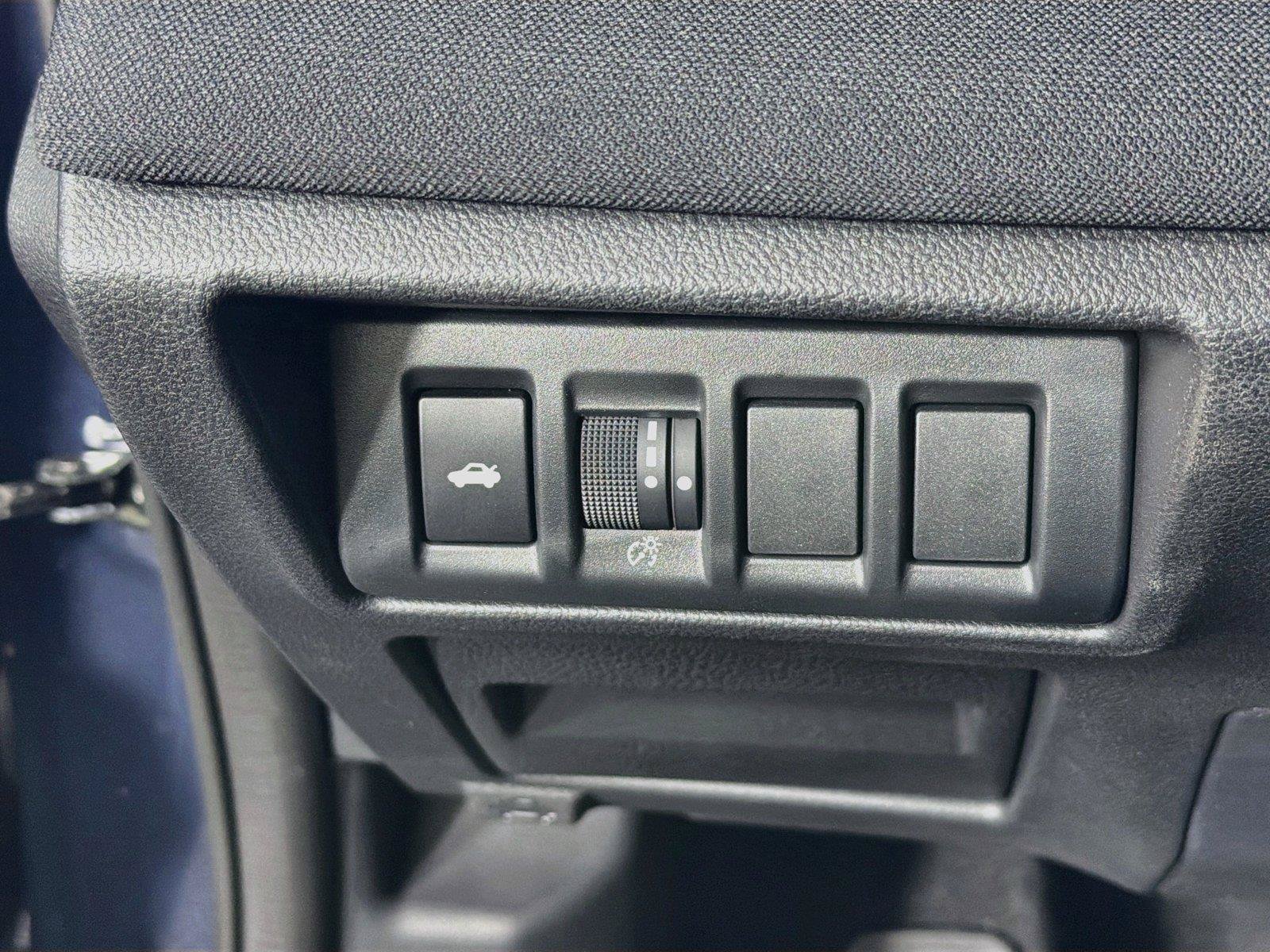 Used 2025 Subaru Legacy Premium AWD/4WD image 17