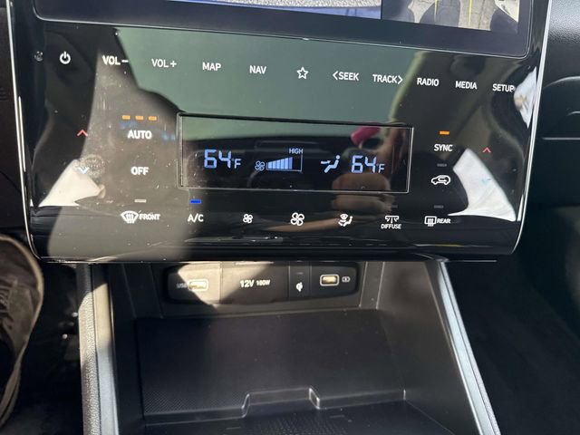 Used 2022 Hyundai Tucson Limited w/ Cargo Package image 27