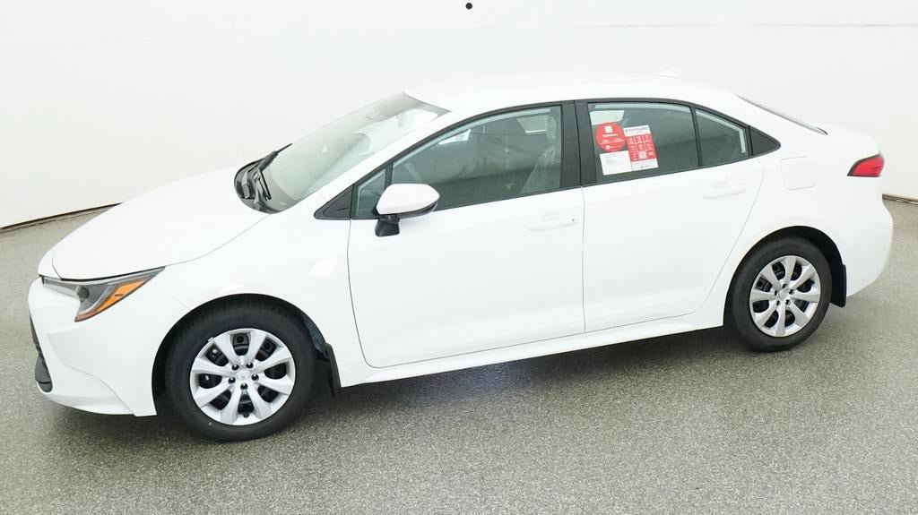 New 2027 Toyota Corolla LE FWD image 2