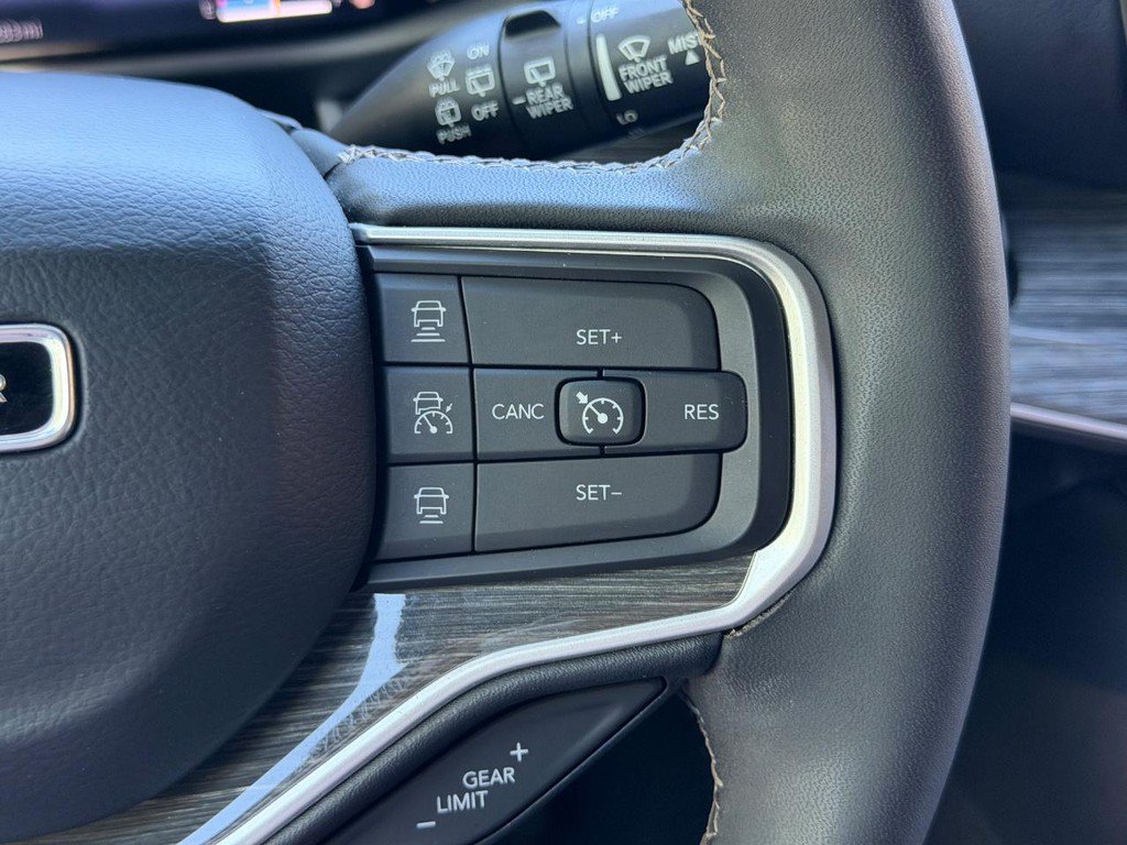 Used 2022 Jeep Wagoneer Series II AWD/4WD image 20
