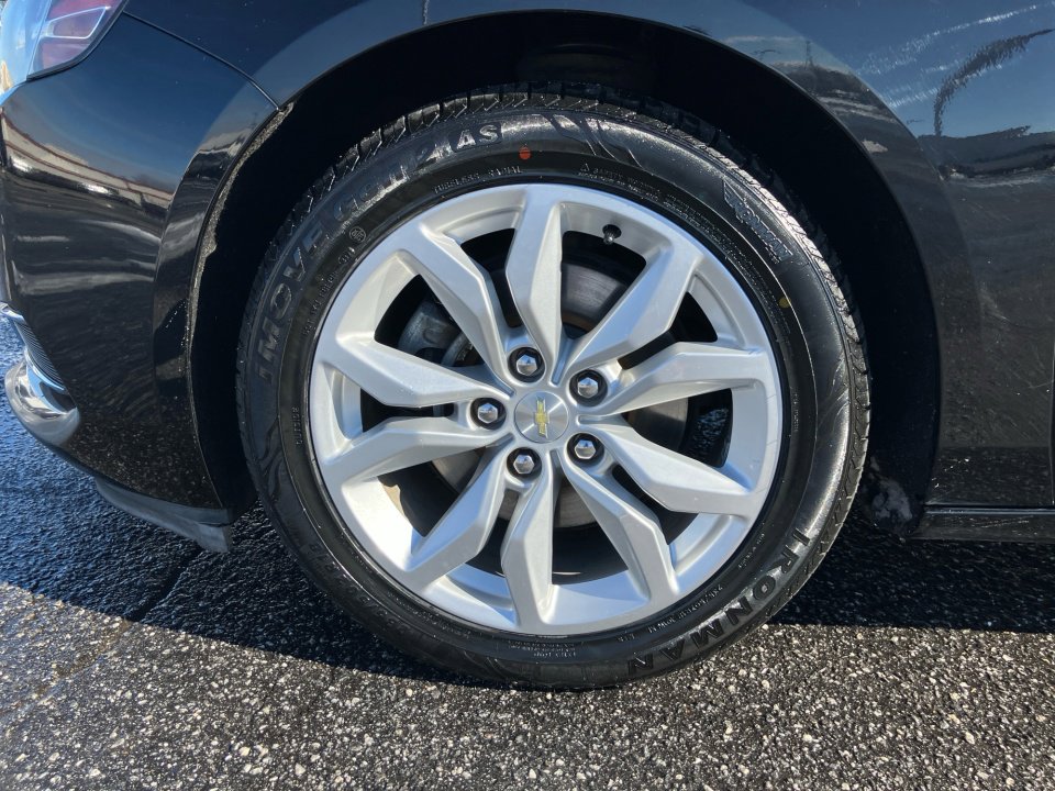 Used 2017 Chevrolet Impala LT image 30