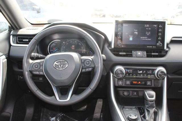 Used 2021 Toyota RAV4 XSE AWD/4WD image 14