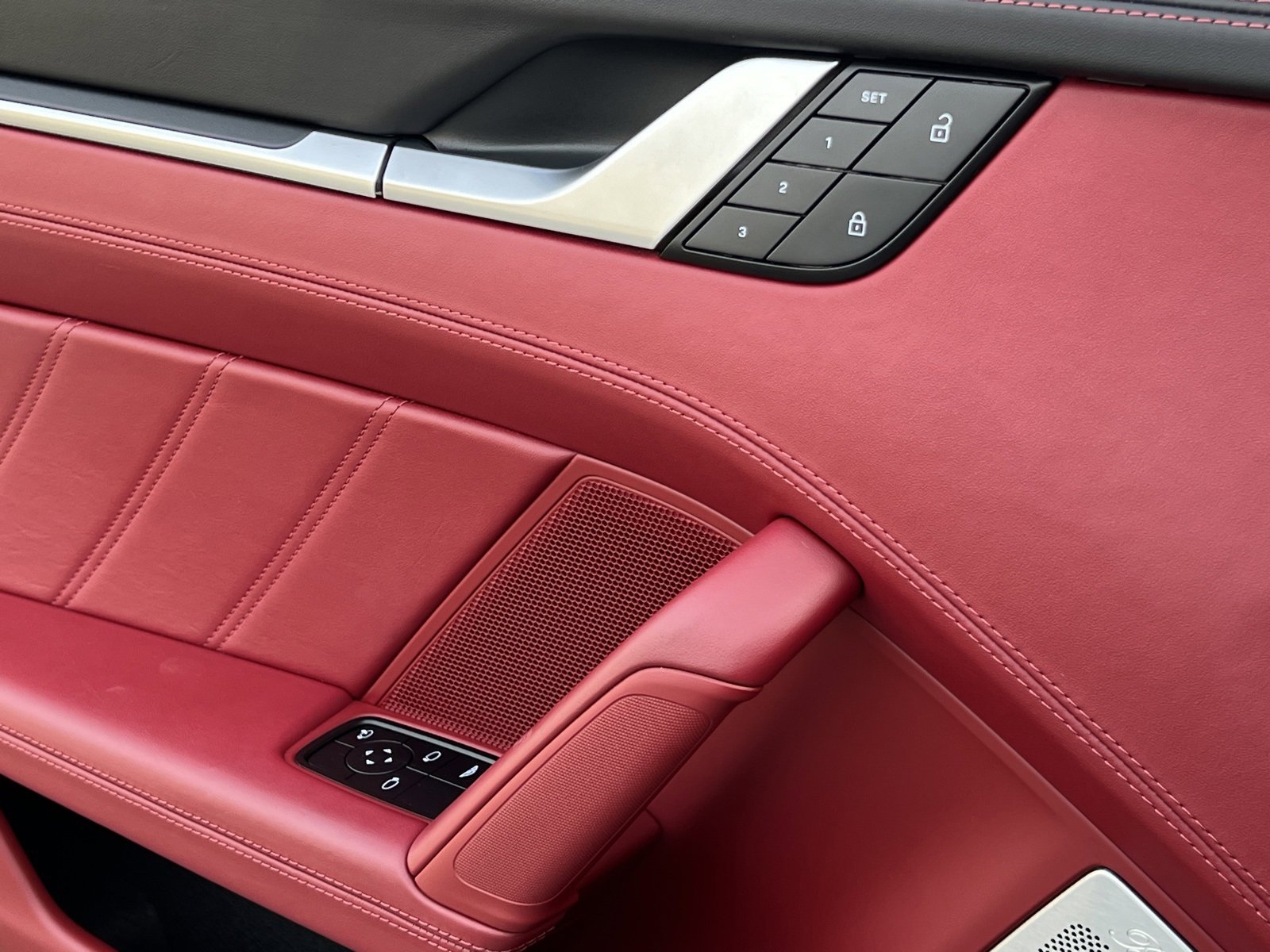 Certified 2022 Porsche 911 Turbo S image 30