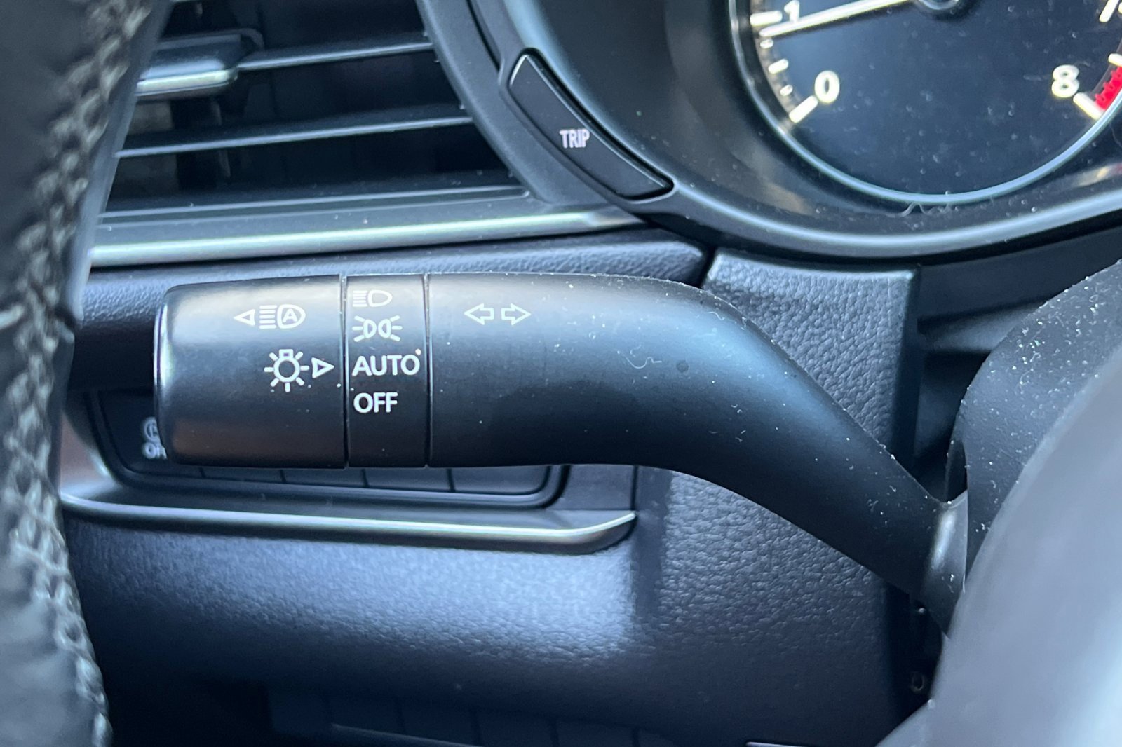 Used 2023 MAZDA CX-30 AWD 2.5 S w/ Select Package image 32