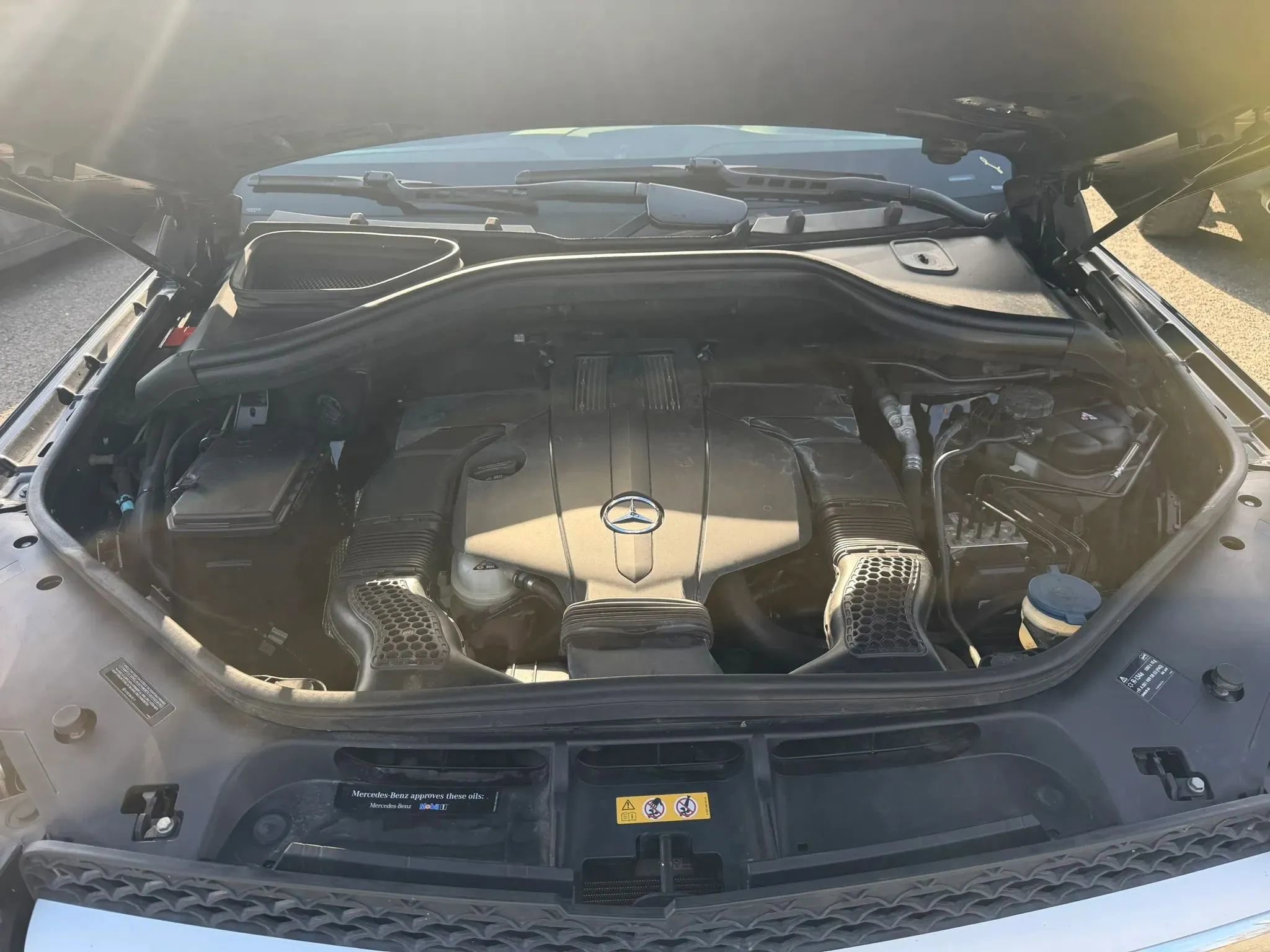 Used 2016 Mercedes-Benz GL 450 4MATIC image 25