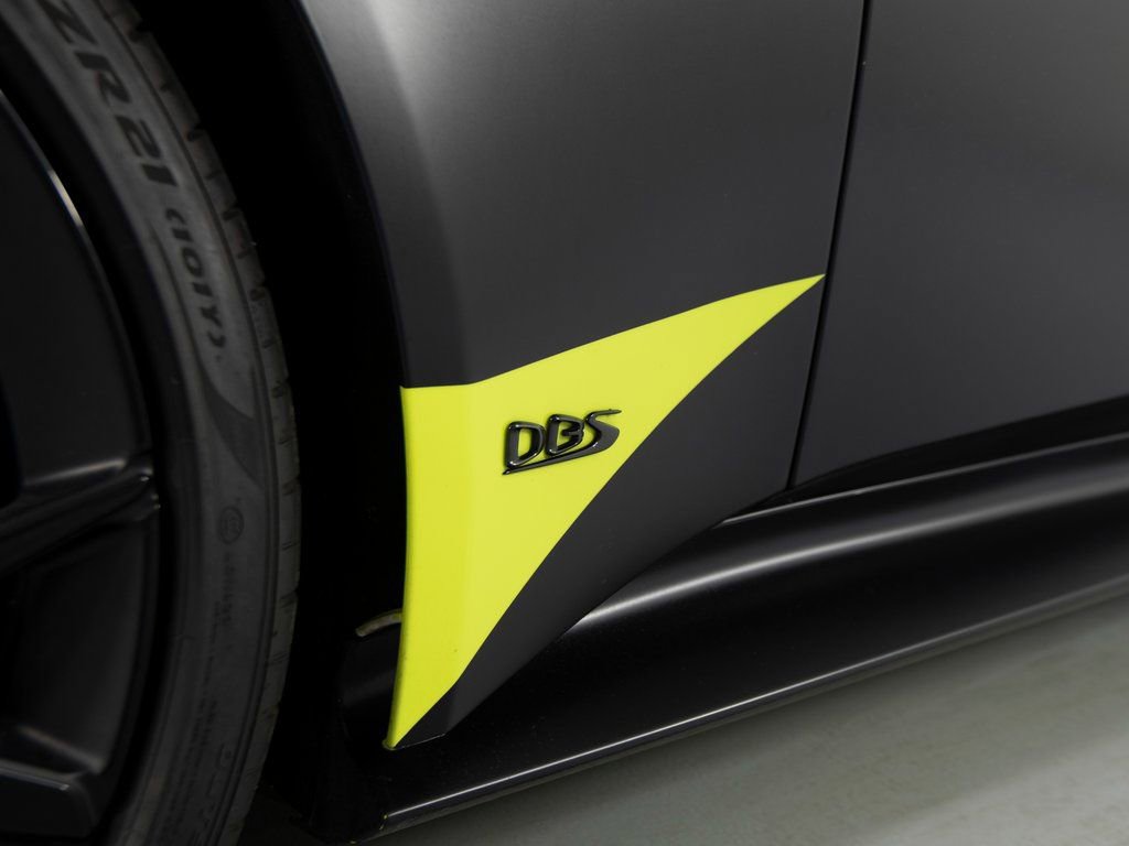 Used 2022 Aston Martin DBS Superleggera image 41